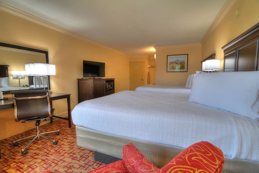 Edgewater Hotel - Gatlinburg