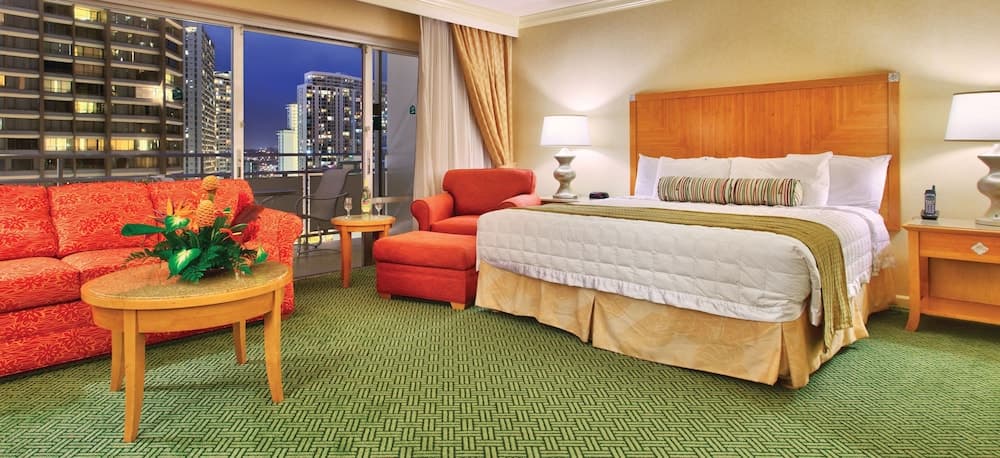 Waikiki Marina Resort at the Ilikai