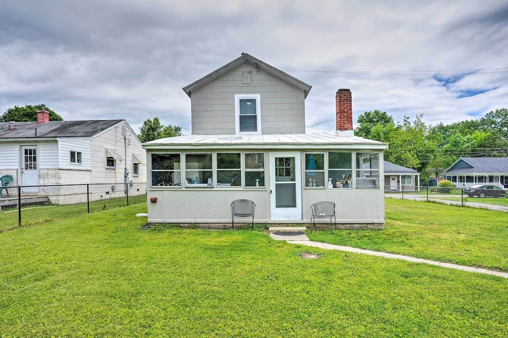 Highland Springs Home ~ 7 Mi to Dtwn Richmond