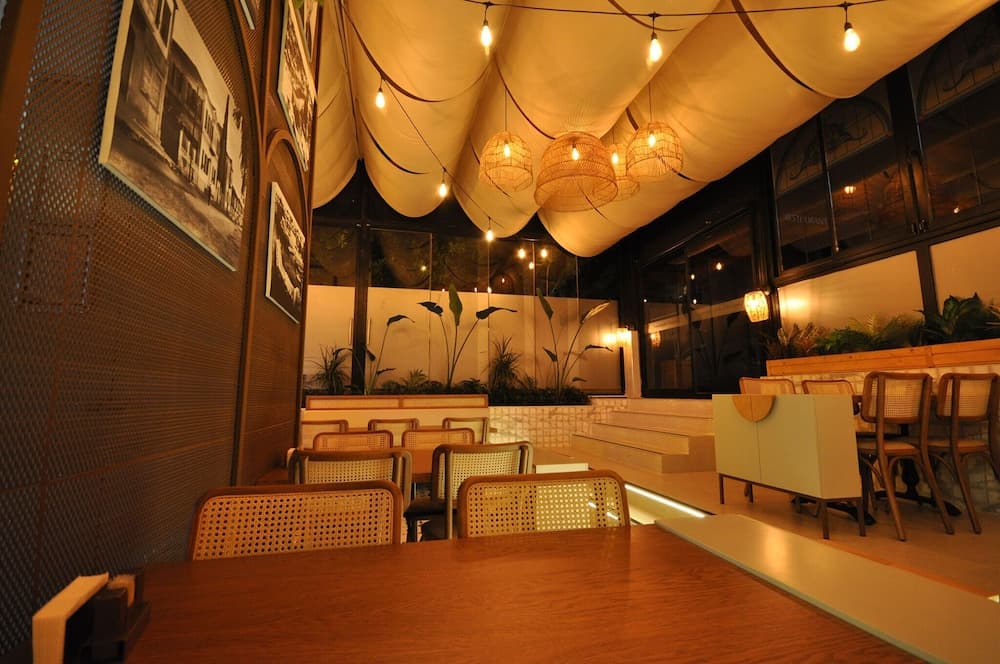 Mic Royal Hotel