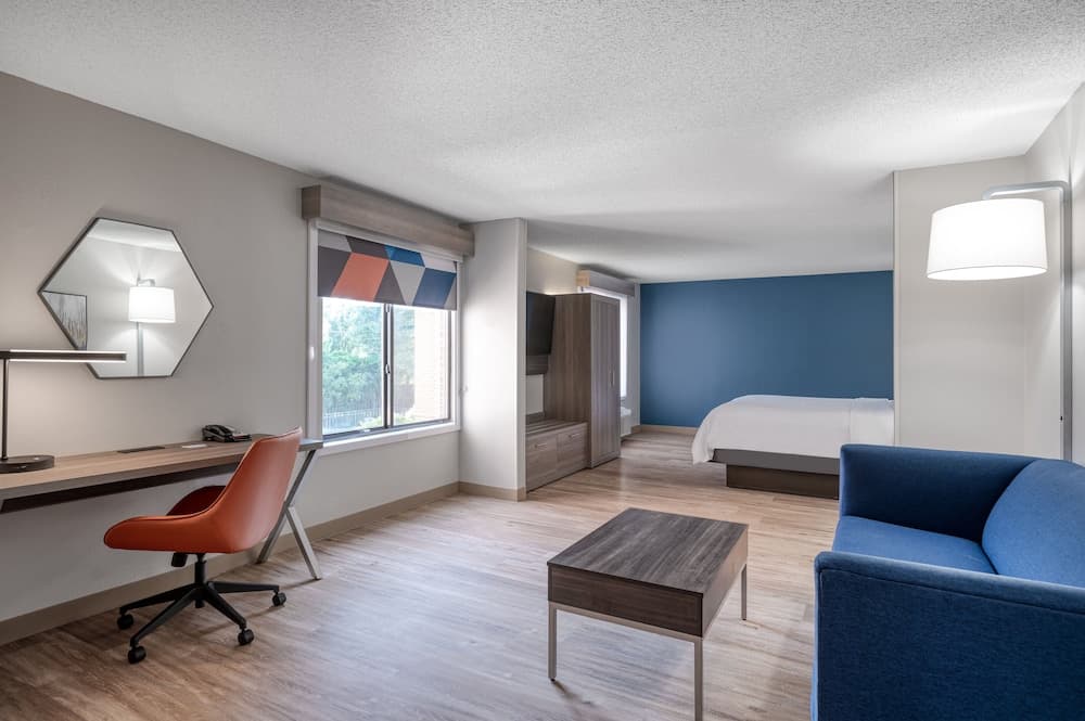 Holiday Inn Express & Suites Columbia-I-20 @ Clemson Rd by IHG