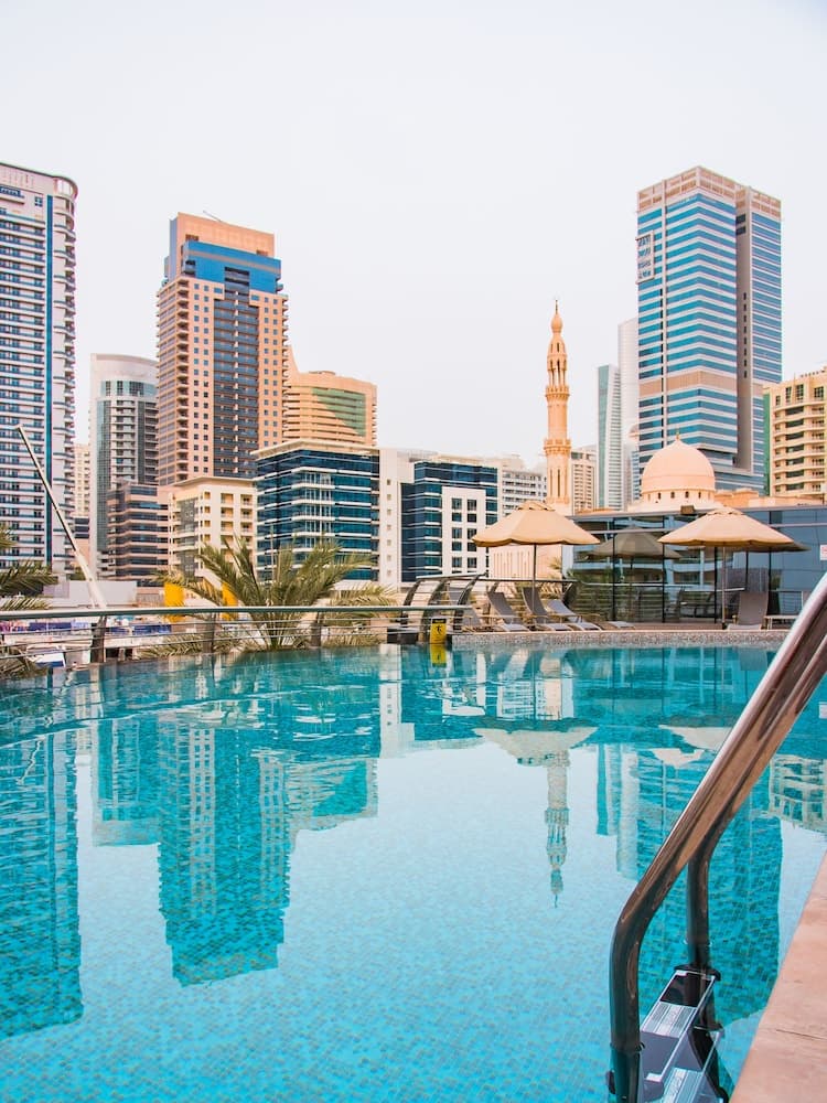 Signature Hotel Apartments & Spa