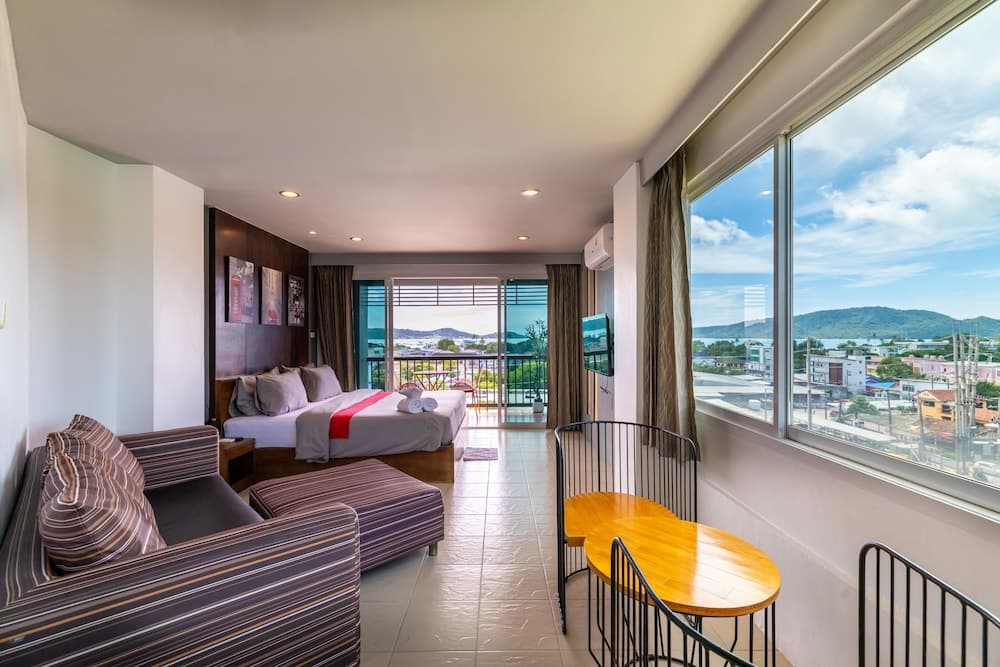 Phuket Five Fortune Holiday Hotel