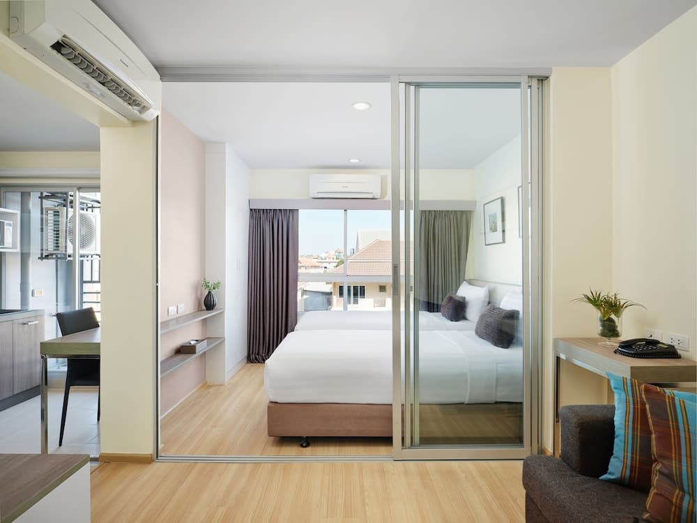 The Grass Serviced Suites by At Mind