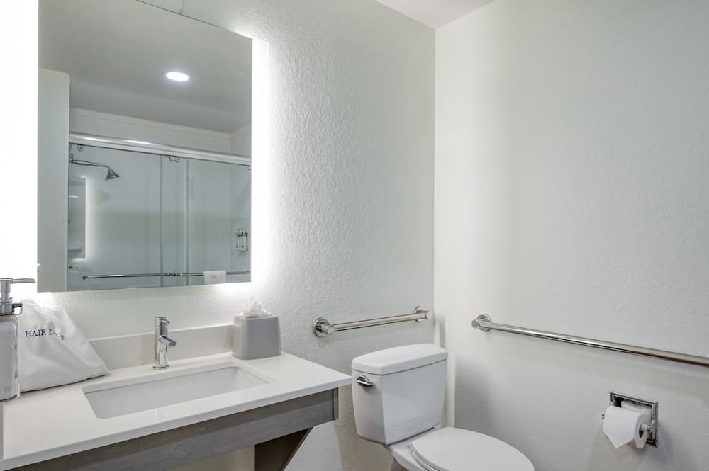 Holiday Inn Express & Suites Columbia-I-20 @ Clemson Rd by IHG