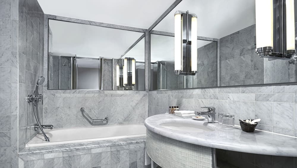 Sheraton Paris Charles de Gaulle Airport Hotel