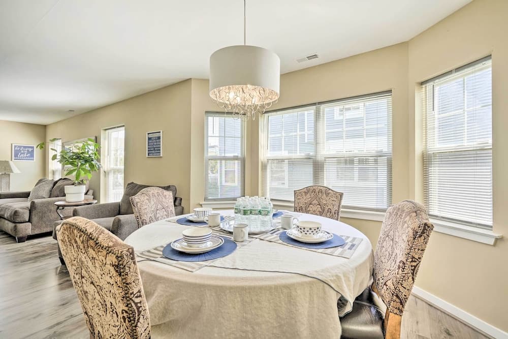 1 Mi to Beach & Casinos: Home in Atlantic City!