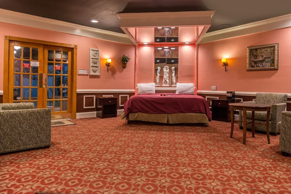 Inn of the Dove Romantic Suites with Jetted Tub & Fireplace
