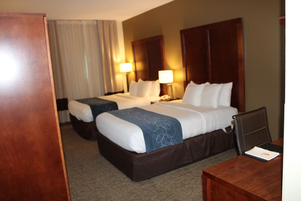 Holiday Inn Express & Suites Leesburg - Historic District by IHG