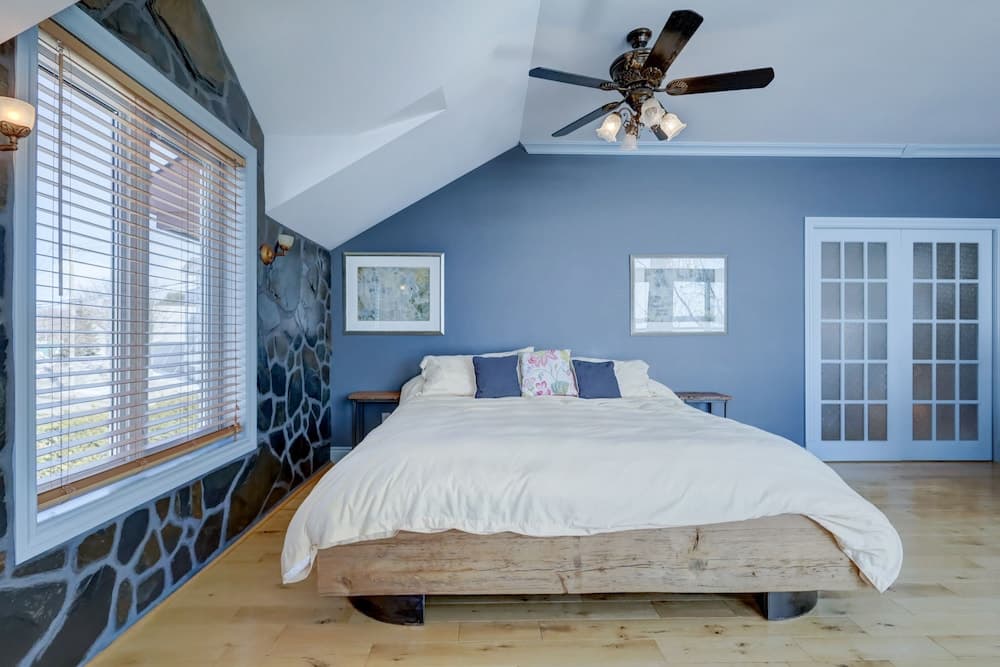 Chalet Chaleureux Sur Le Bord De L'eau Naviguable