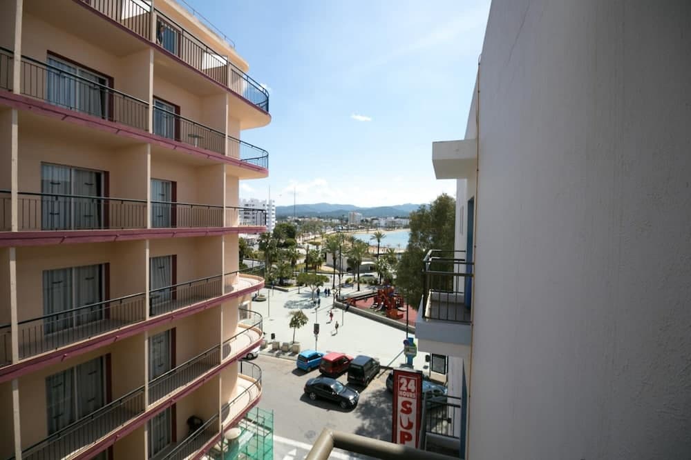 The Blue Apartments by Ibiza Feeling - Adult Only