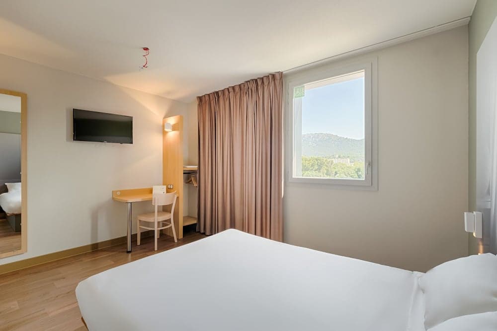 B&B HOTEL Marseille Aéroport Saint-Victoret