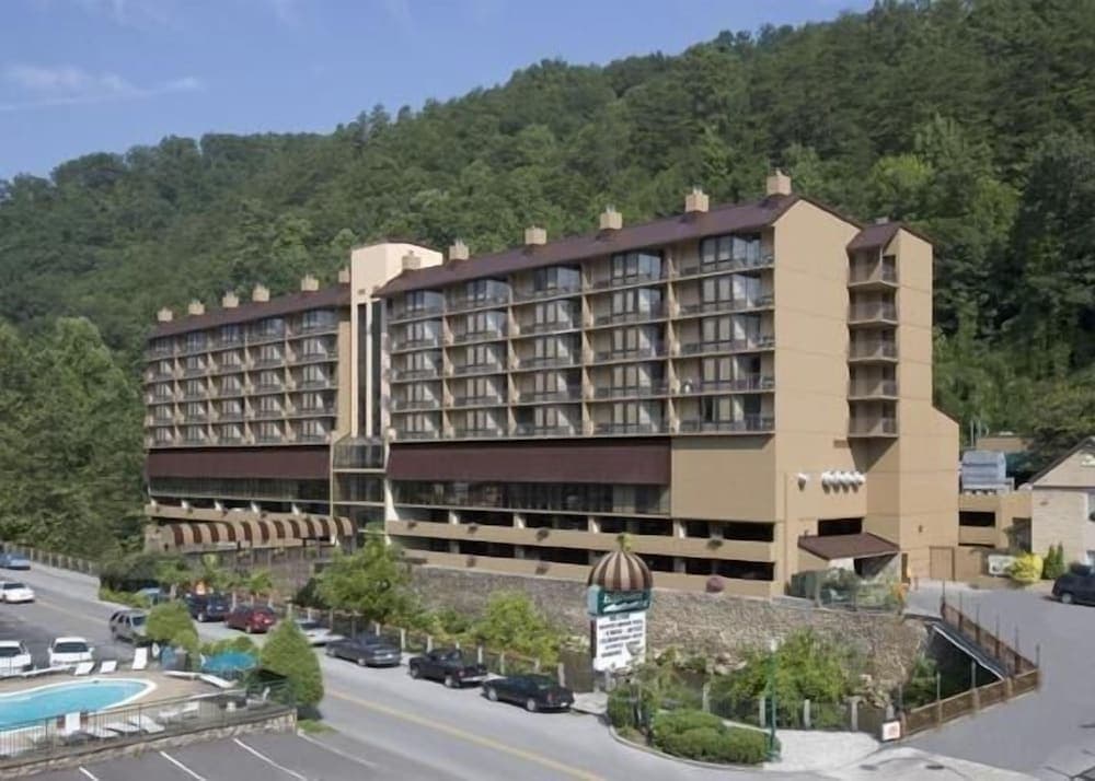 Edgewater Hotel - Gatlinburg