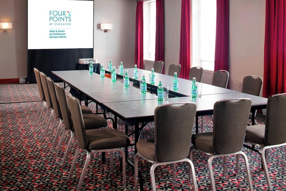 Four Points By Sheraton Gatineau-Ottawa