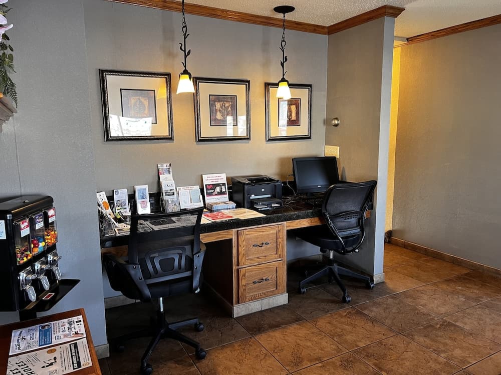 Quality Inn & Suites Detroit Lakes