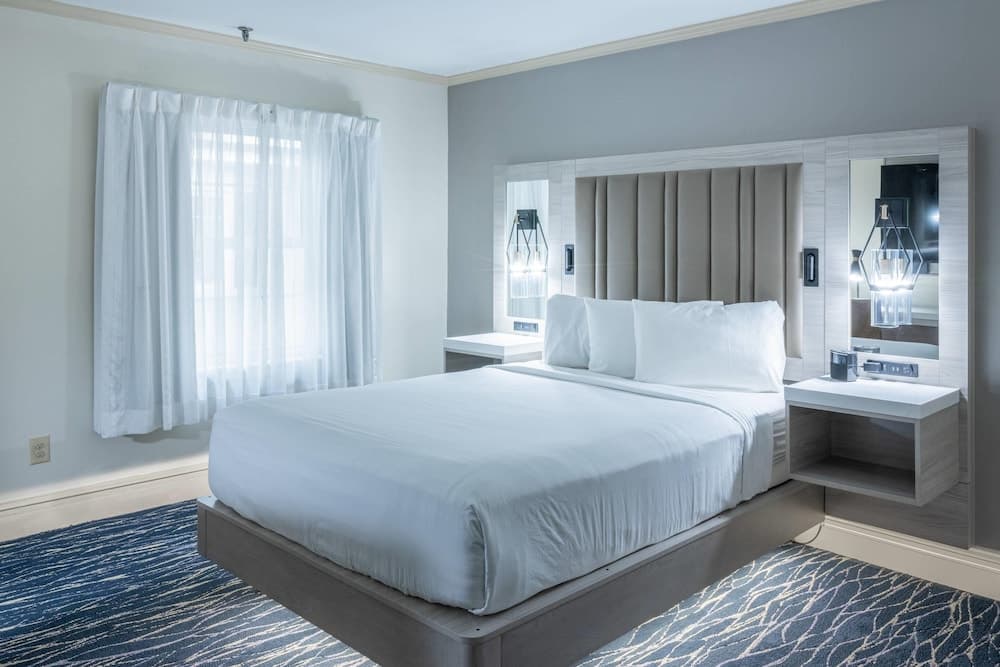 Inn on the Square, an Ascend Collection Hotel