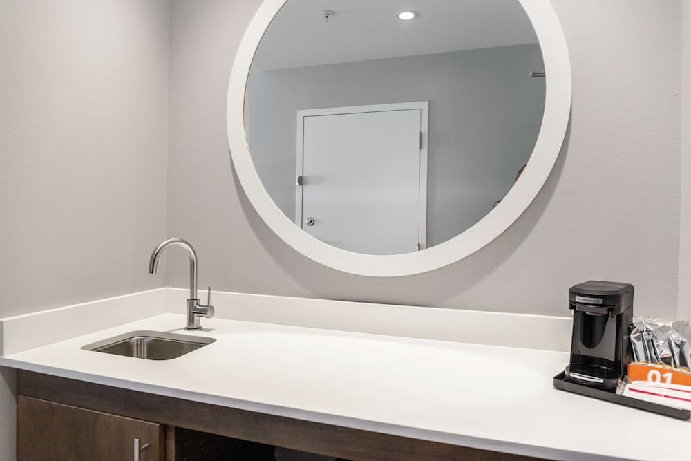 Hampton Inn & Suites Bridgeview Chicago