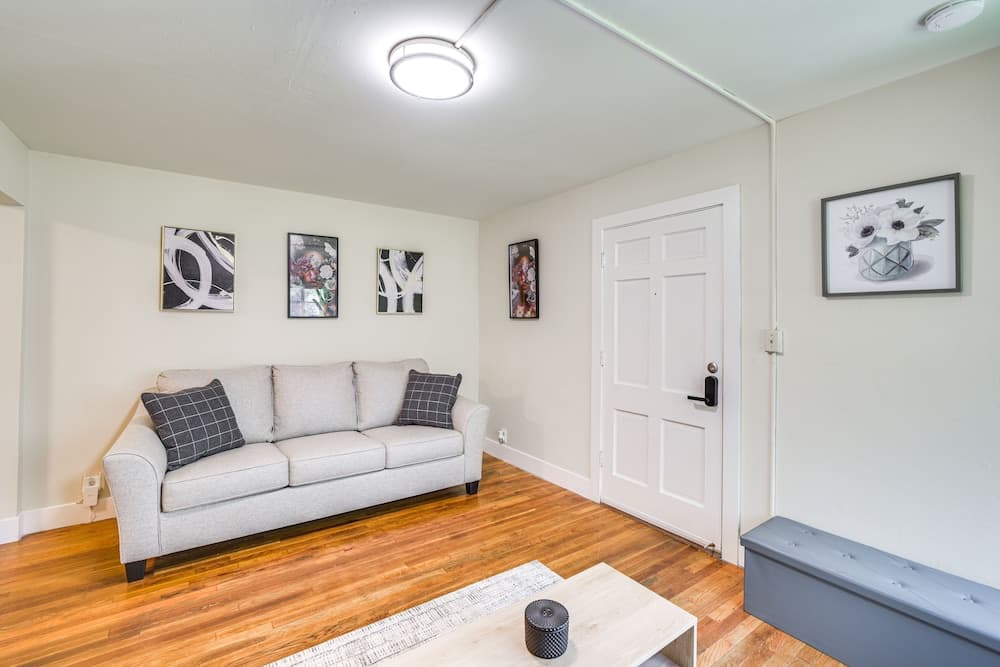 Centrally Located San Jose Condo: 2 Mi to Downtown