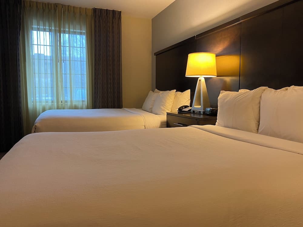 Staybridge Suites Liverpool Syra by IHG