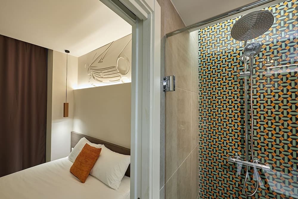 M Suite Hotel