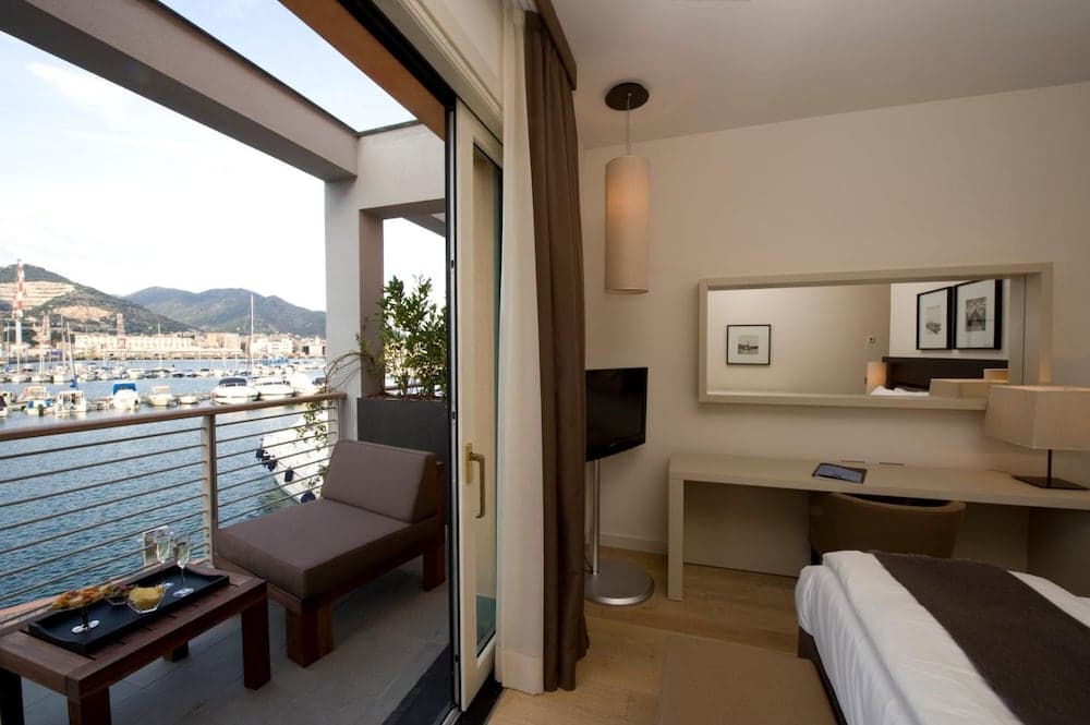 MarinaPlace Resort & Spa