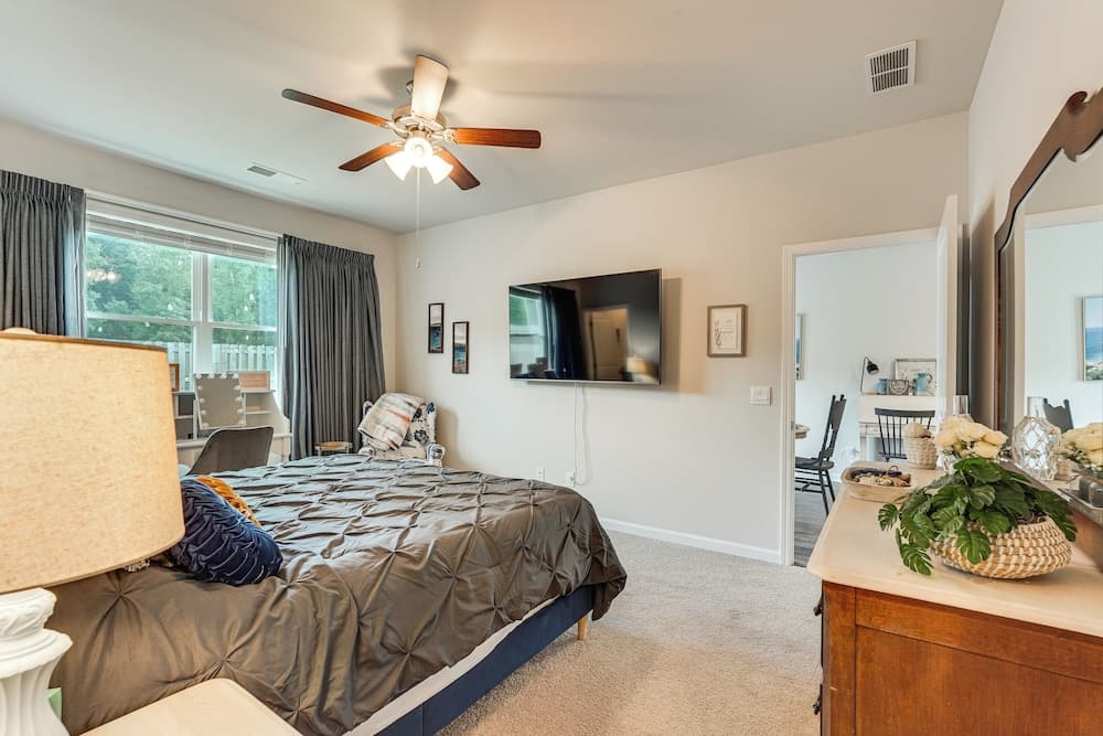 7 Mi to Dtwn Augusta! Modern Family Home