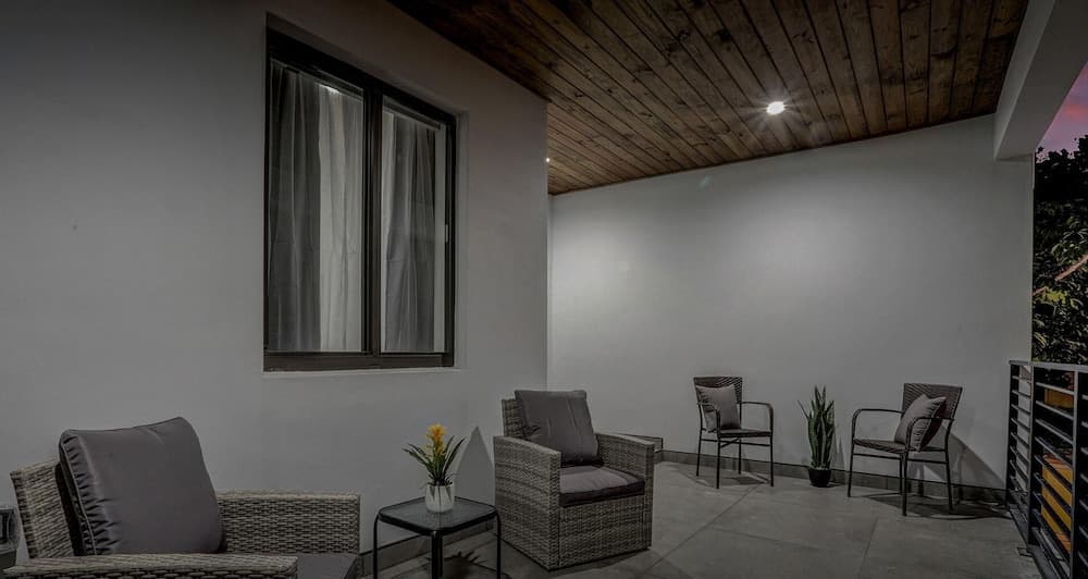 Chic 3BR w/ Pool Near Las Olas Blvd & Beach