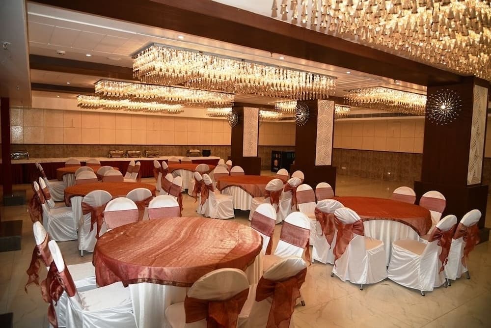 meeting & event spaces