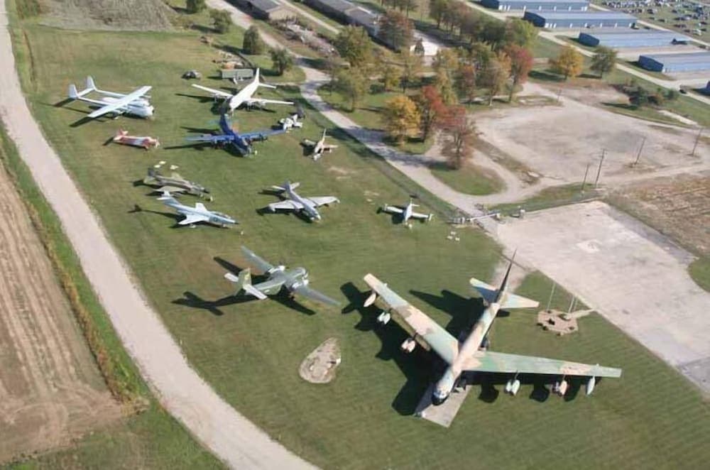Baymont by Wyndham Belleville Airport Area