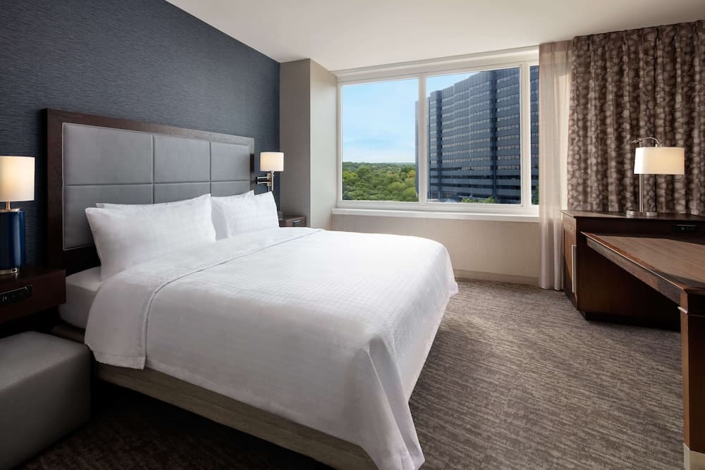Homewood Suites by Hilton Teaneck Glenpointe