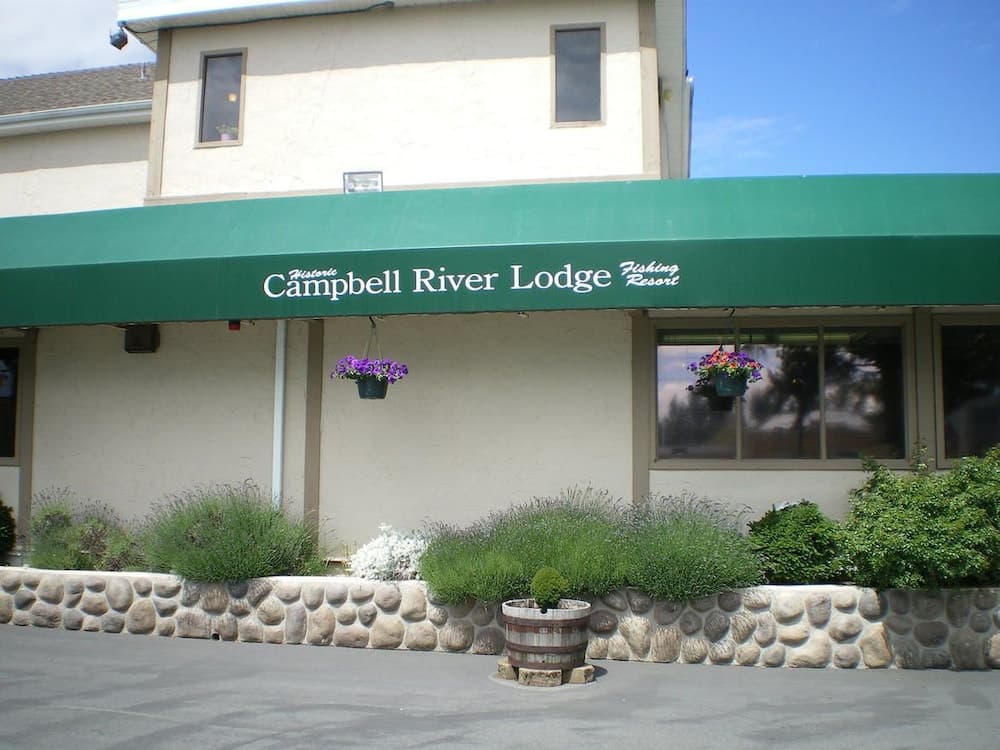 Campbell River Lodge by Riverside