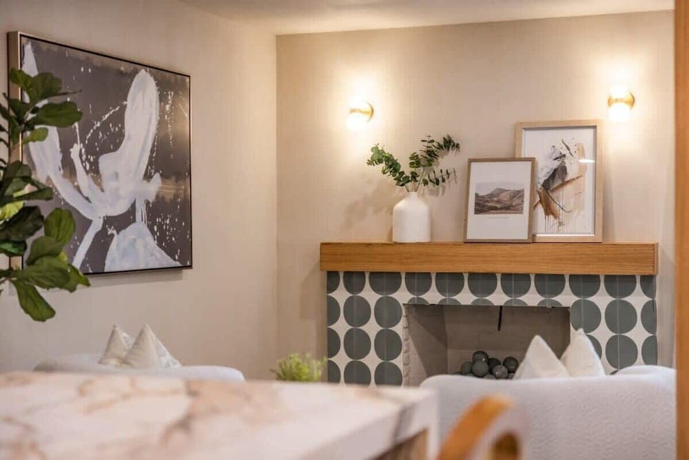 @ Marbella Lane - Vibrant & Chic Designer Home