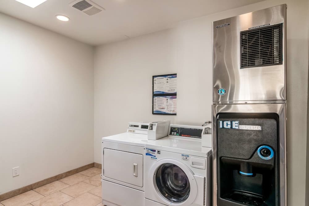 Motel 6 Bell Gardens, CA - Los Angeles
