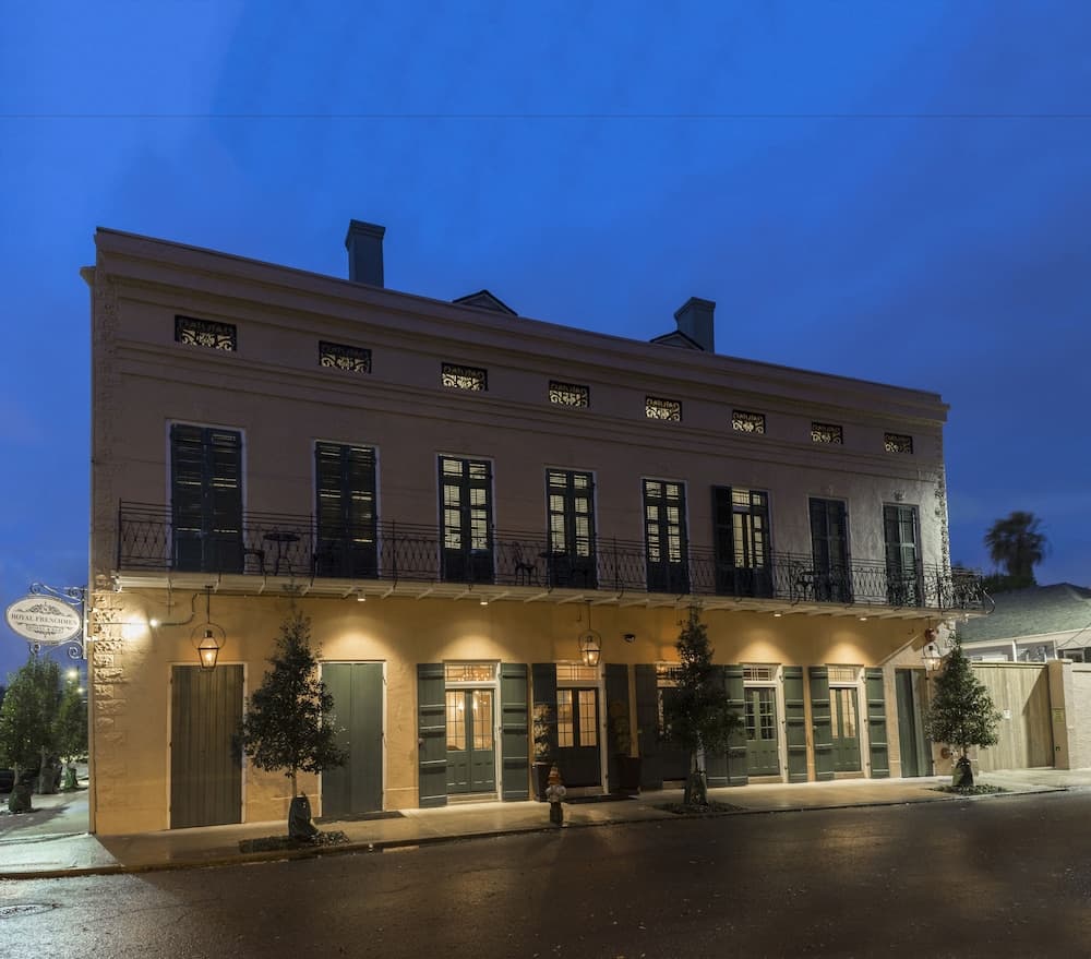 Royal Frenchmen Hotel and Bar