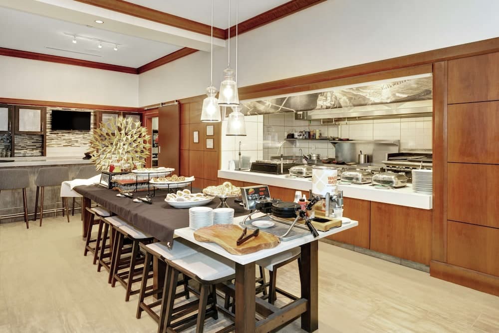 Hilton Garden Inn Chicago North Shore/Evanston