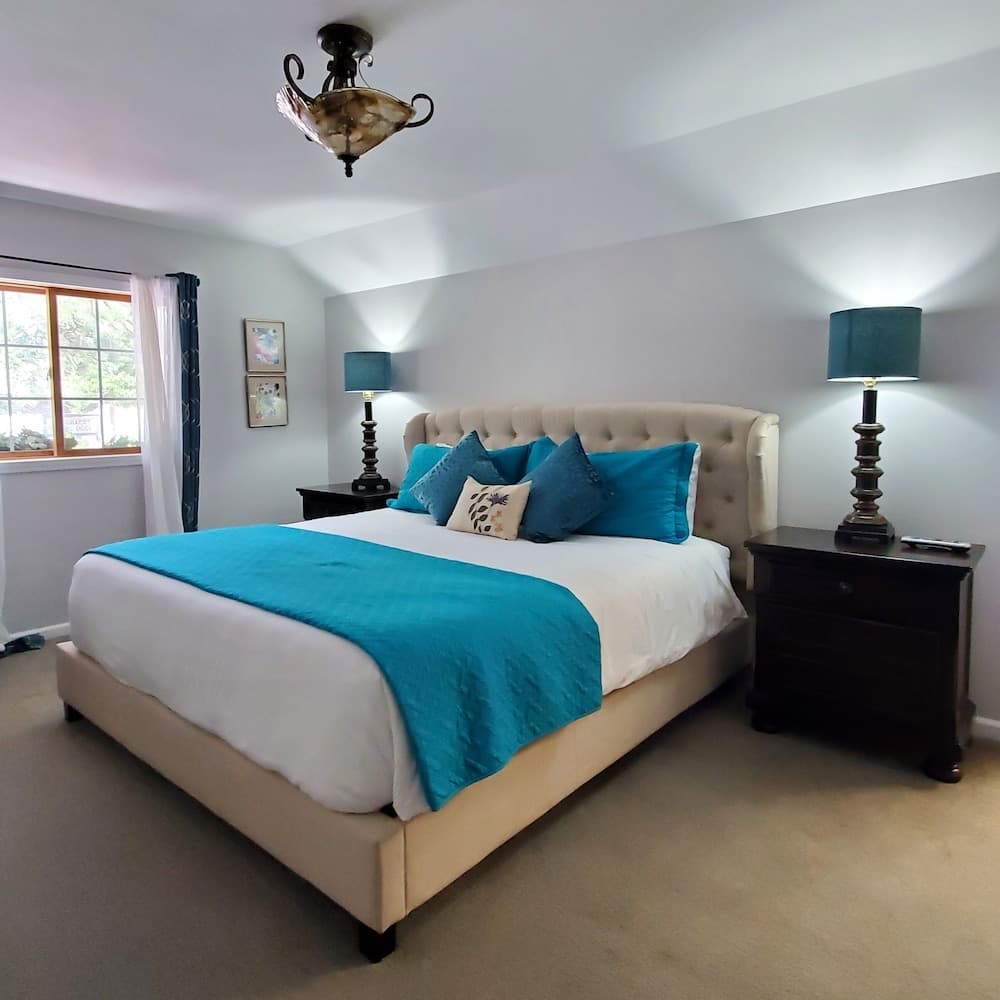 The Sky View Inn