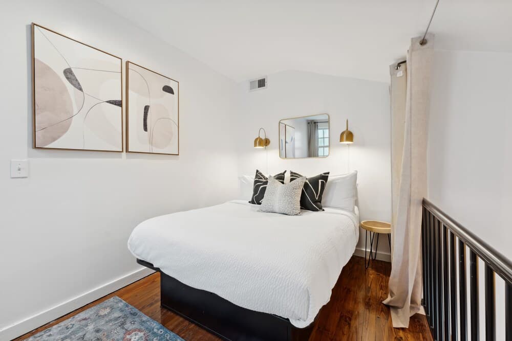Perfect Location in Downtown Charleston