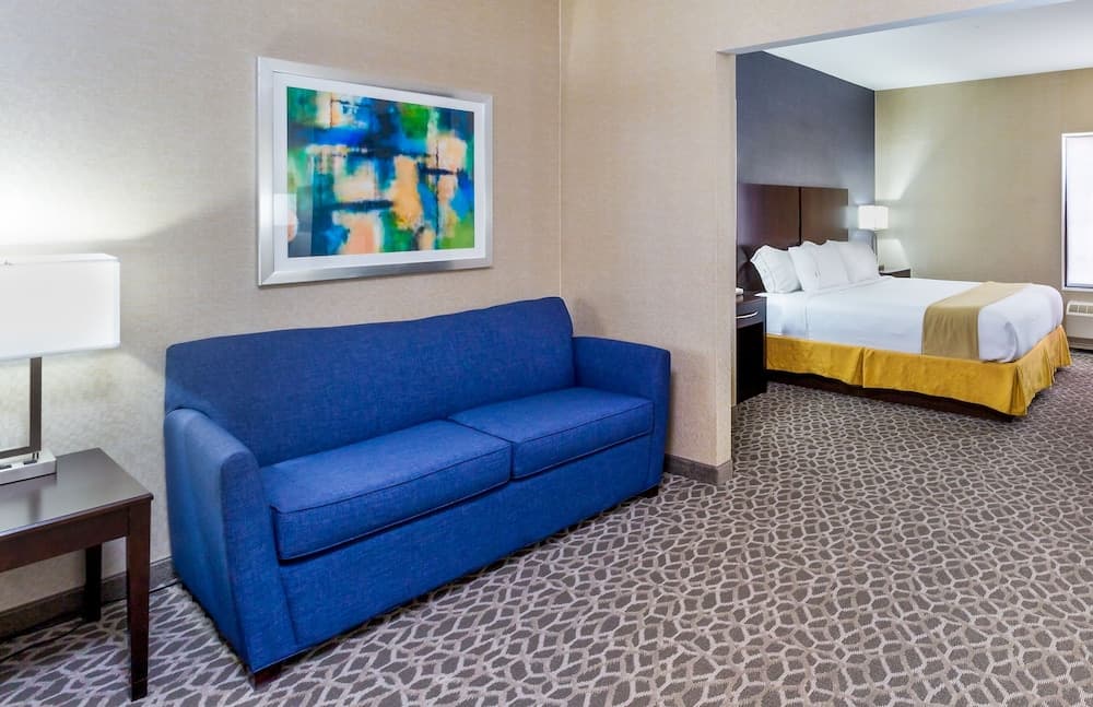Holiday Inn Express Hotel & Suites Mt. Holly by IHG