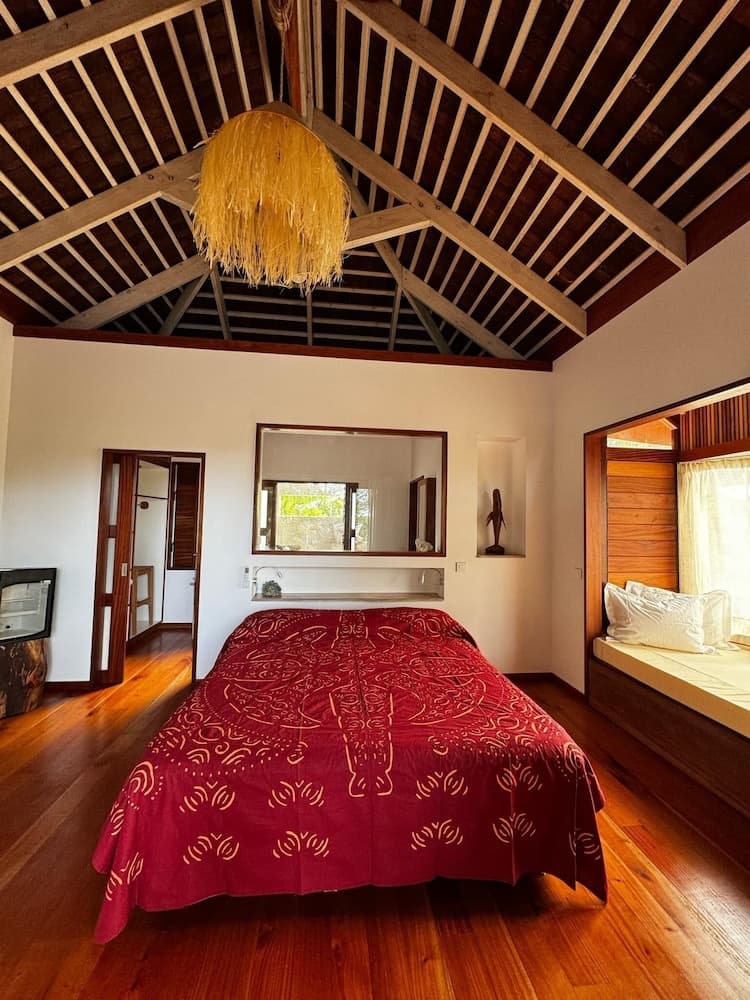 Moorea Reef Bungalows