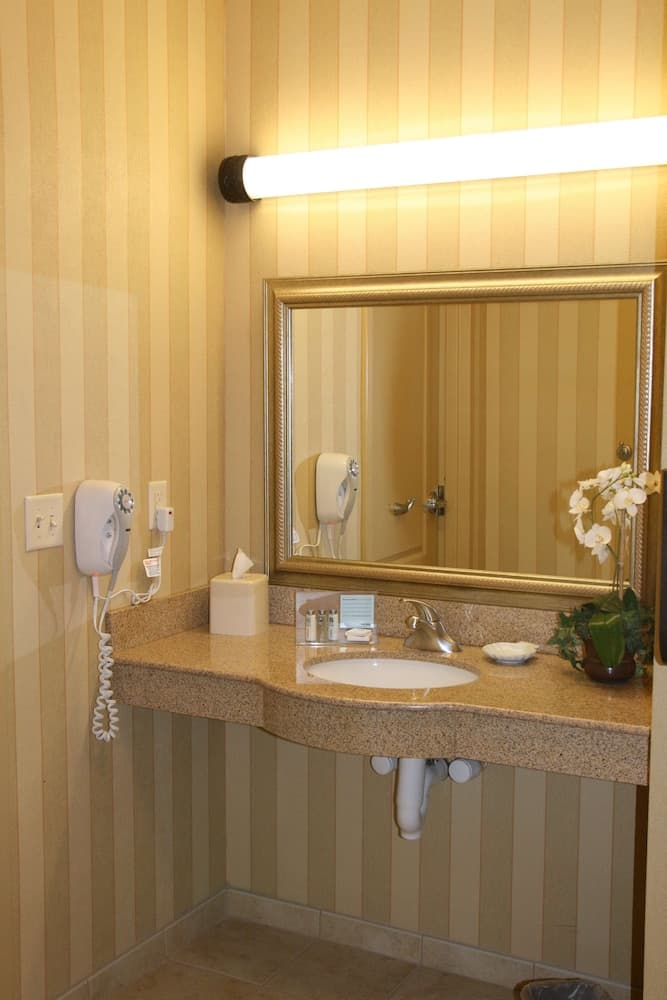 Hampton Inn & Suites Chicago/St. Charles