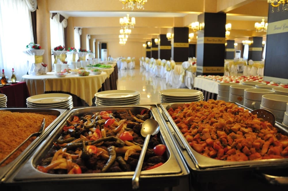 Grand Cinar Hotel