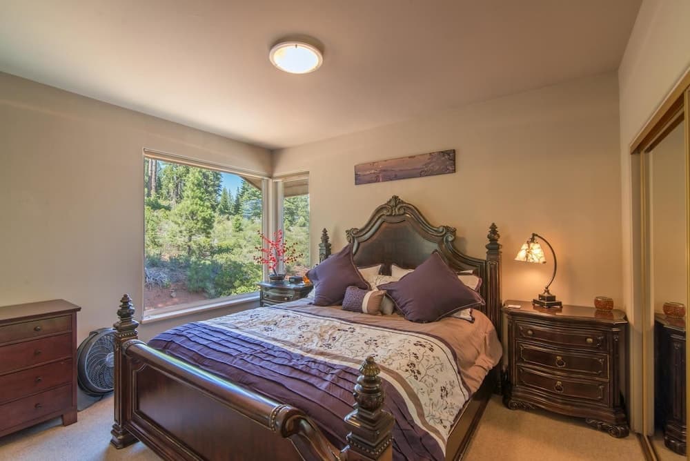 Palisades 4 Bedroom Holiday Home By Tahoe Truckee