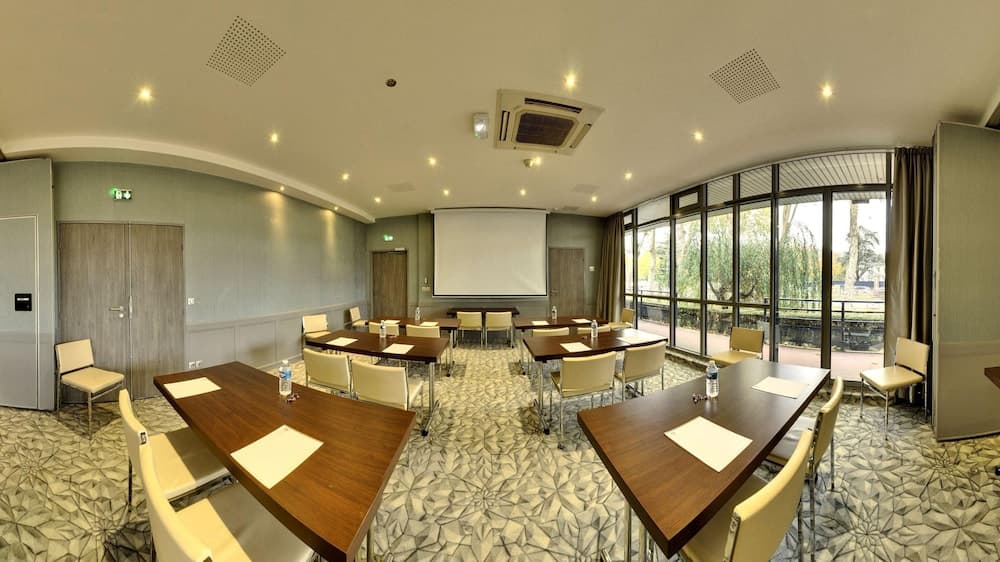 meeting & event spaces