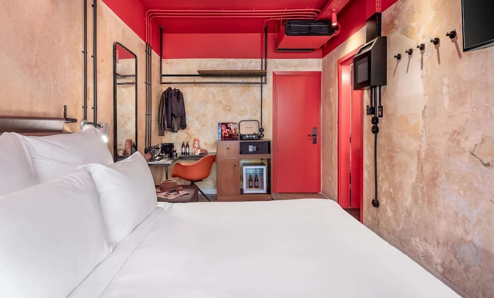 Max Brown Hotel Downtown, part of Sircle Collection (Formally known as Dave Red)