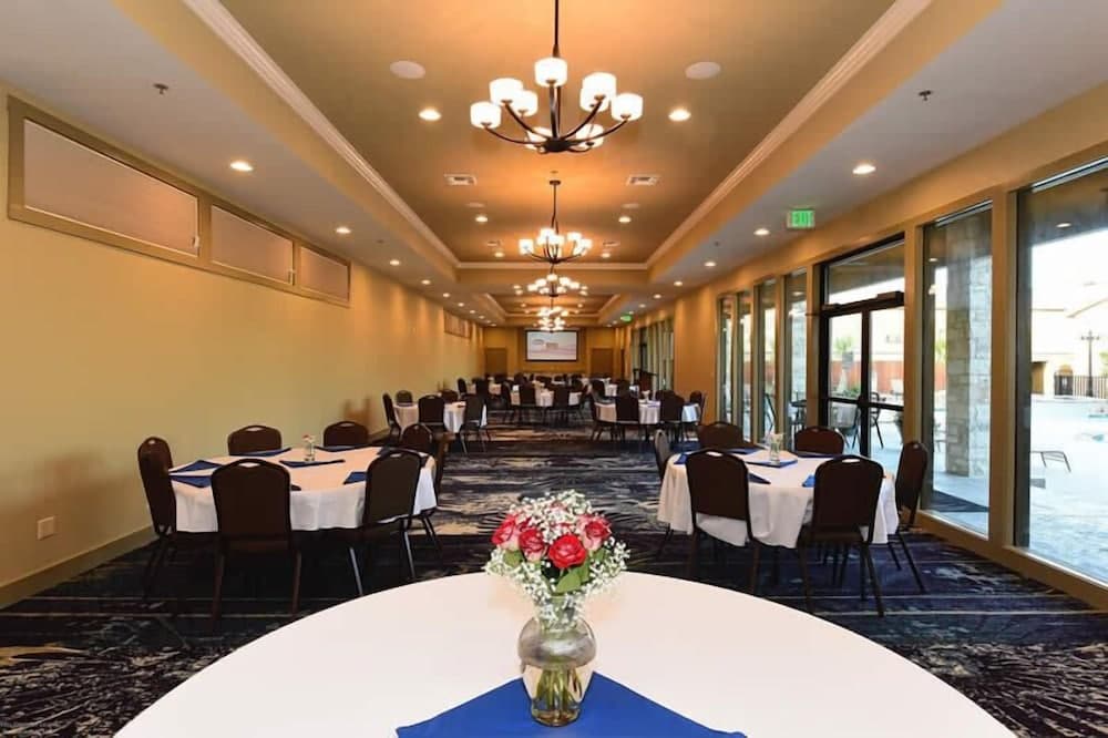 meeting & event spaces