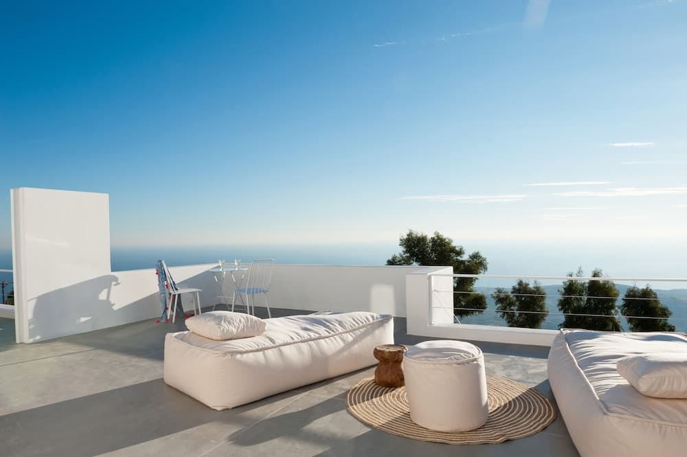 Santorini Heights