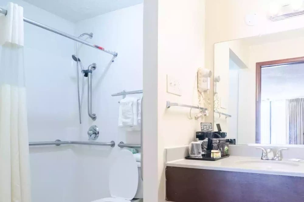 OYO Hotel Greensboro East I 40