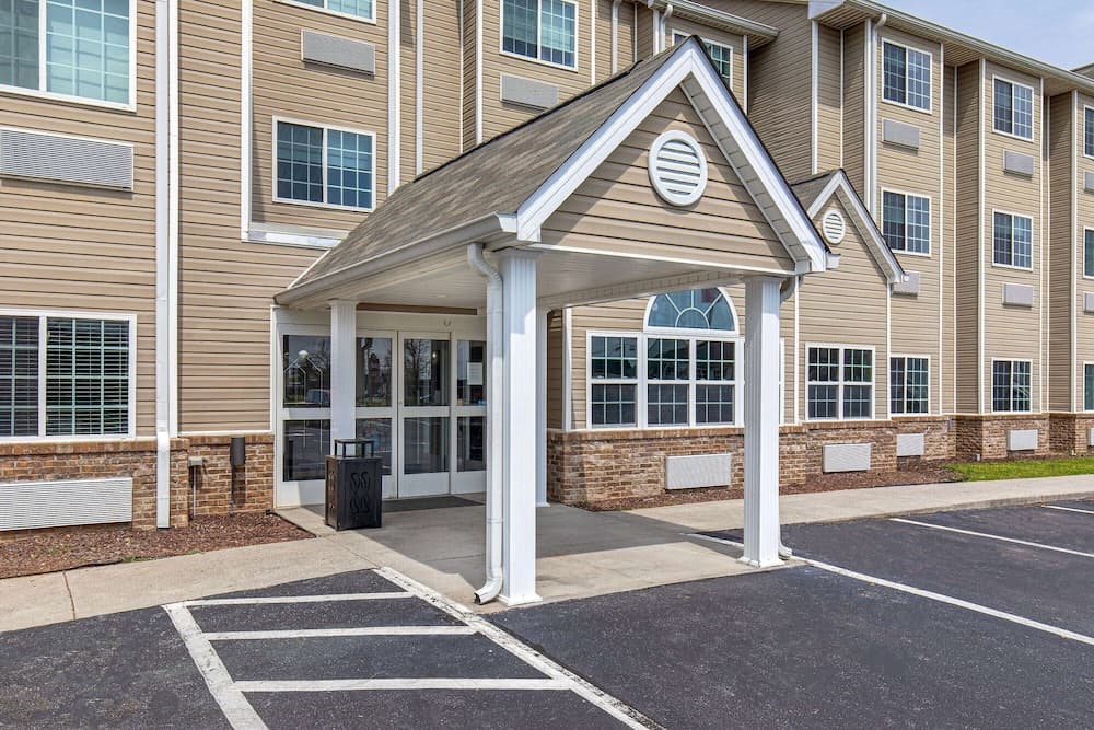 Microtel Inn & Suites by Wyndham Manchester