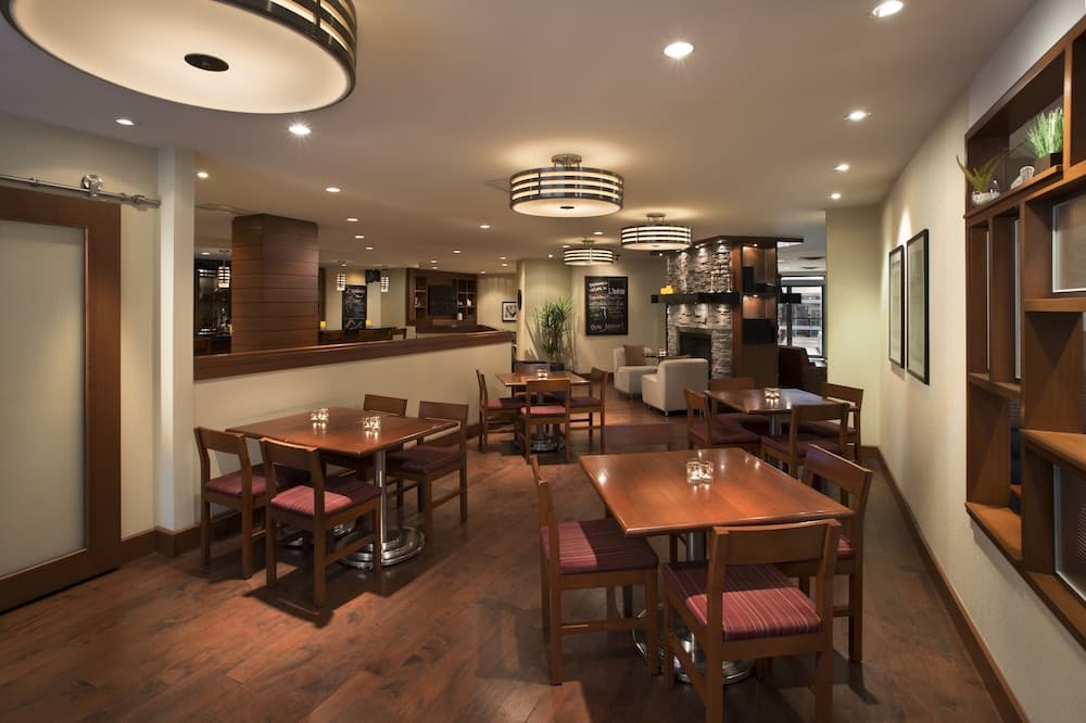 Four Points By Sheraton Gatineau-Ottawa