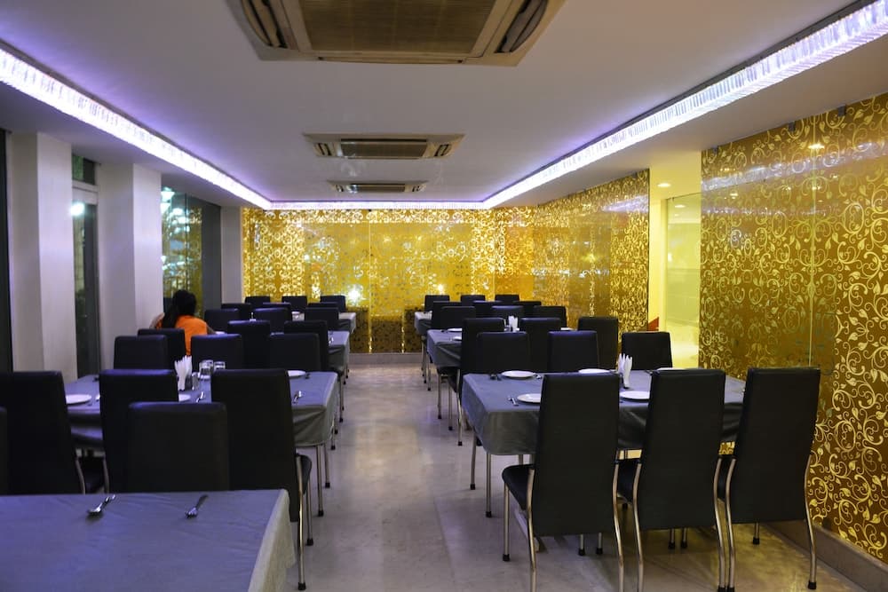 Mayur Residency